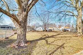 < 1 Mi to Route 66: Home w/ Large Yard!