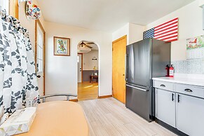 < 1 Mi to Route 66: Home w/ Large Yard!