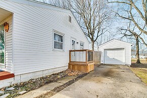 < 1 Mi to Route 66: Home w/ Large Yard!