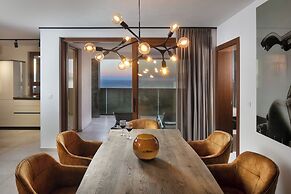 Malibu Imperial Resort