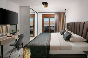 Malibu Imperial Resort