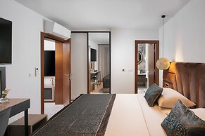 Malibu Imperial Resort