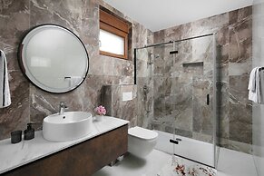 Malibu Imperial Resort