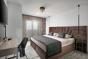 Malibu Imperial Resort