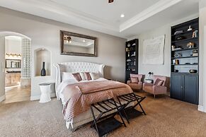 Luxury Home With Slide Pool/spa/movie Theatre 5 Bedroom Home