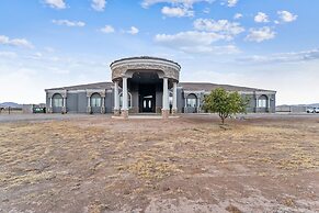 Luxury Home With Slide Pool/spa/movie Theatre 5 Bedroom Home