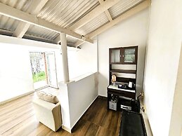 iSTAYS The Colonial Villa Yercaud