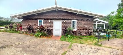 iSTAYS The Colonial Villa Yercaud