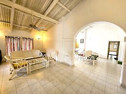iSTAYS The Colonial Villa Yercaud