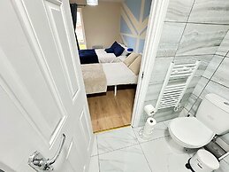 2bdr En Suite Wembley Apartment Retreat