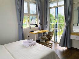 Calm Beach Inn