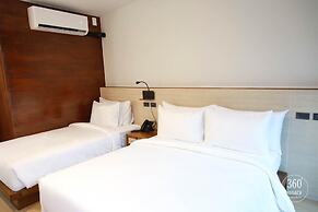 360 issara Floating Resort