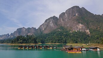 360 issara Floating Resort