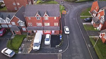 Warrington Suites by Relax Stays