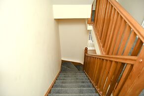 Warrington Suites by Relax Stays