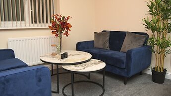 Warrington Suites by Relax Stays