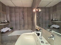 Sunset homes in Downtown Cairo