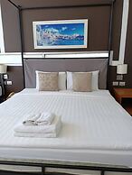 Sunset Serenity Jomtien Resort