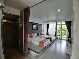 Sunset Serenity Jomtien Resort