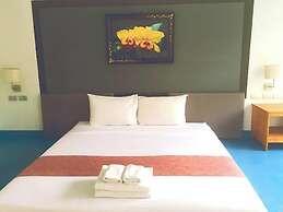 Sunset Serenity Jomtien Resort