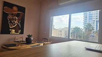 07 LIM - Stay Velvet Apartment