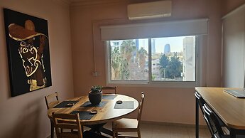 07 LIM - Stay Velvet Apartment