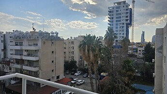 07 LIM - Stay Velvet Apartment