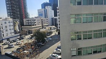 37 NIC - Stay City Center Gem