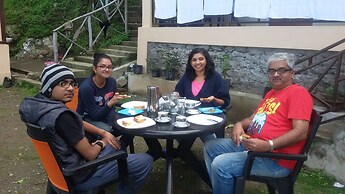 oak valley retreat homestay hostel cafe
