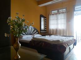 oak valley retreat homestay hostel cafe