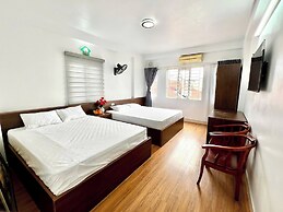 Noibai Sunflower Hotel