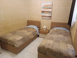 Sea and Country View 1st Floor Apartment