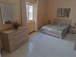 Sea and Country View 1st Floor Apartment