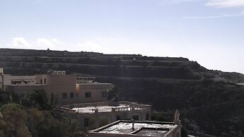 Sea and Country View 1st Floor Apartment