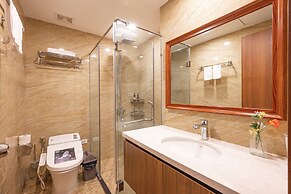 Luxe Paradise Suites Tay Ho