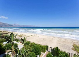 Seafront Apartment in Alcamo