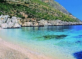Seafront Apartment in Alcamo