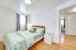 15 Mi to Dtwn Detroit: Cozy Family Home w/ Yard!