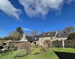 Peaceful Cottage in Brittany