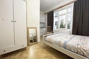 2BR2Bath Central Apt Close to Nişantaşi