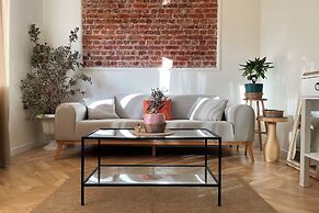 2BR2Bath Central Apt Close to Nişantaşi