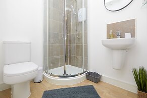 Derby 2 Bed House 3 Min Walk to Hospital