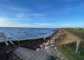 Coastal Apartment With Balcony