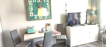 Coastal Apartment With Balcony