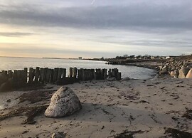 Coastal Apartment With Balcony