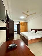 Golden Crystal Hotel