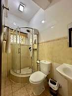 Golden Crystal Hotel
