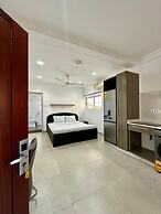 Golden Crystal Hotel