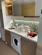 studio unit with pool and gym