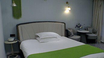 Shanghai Yinxubai Designer Homestay
